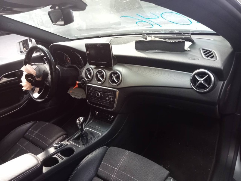 mercedes-benz clase cla (w117) del año 2016