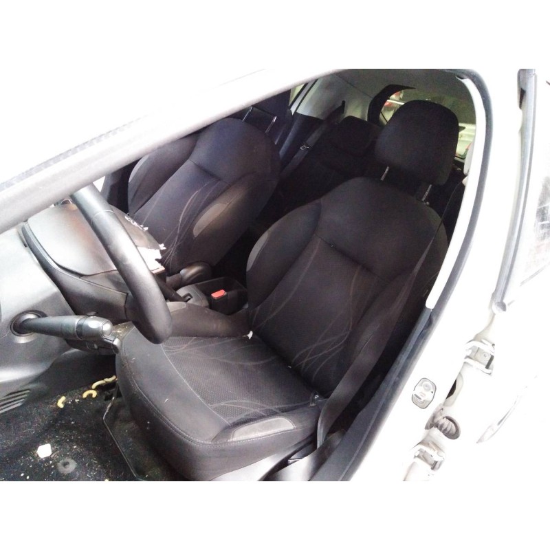 peugeot 208 del año 2013