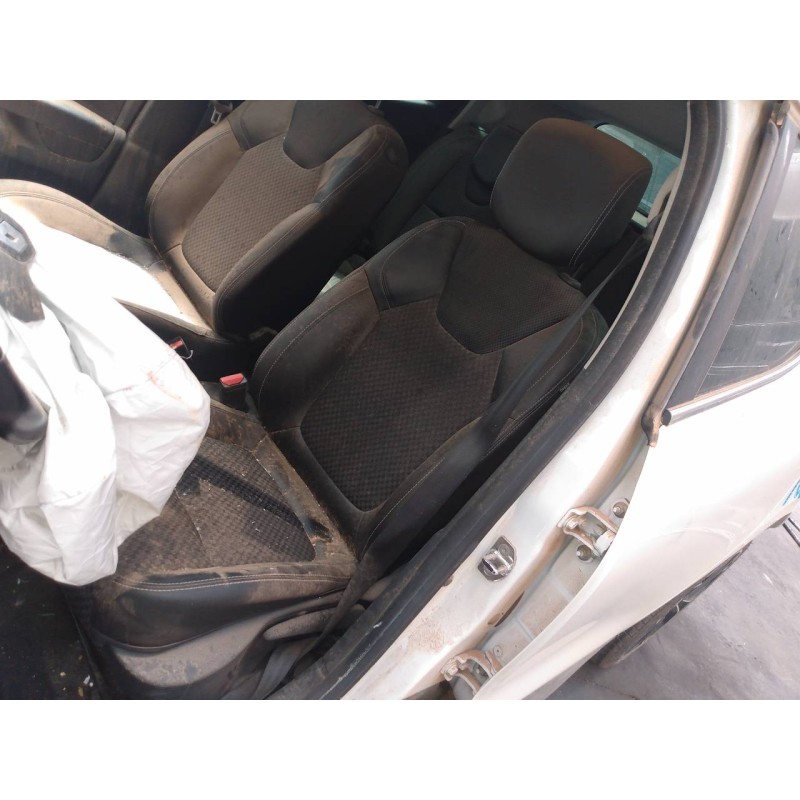 renault clio iv del año 2012