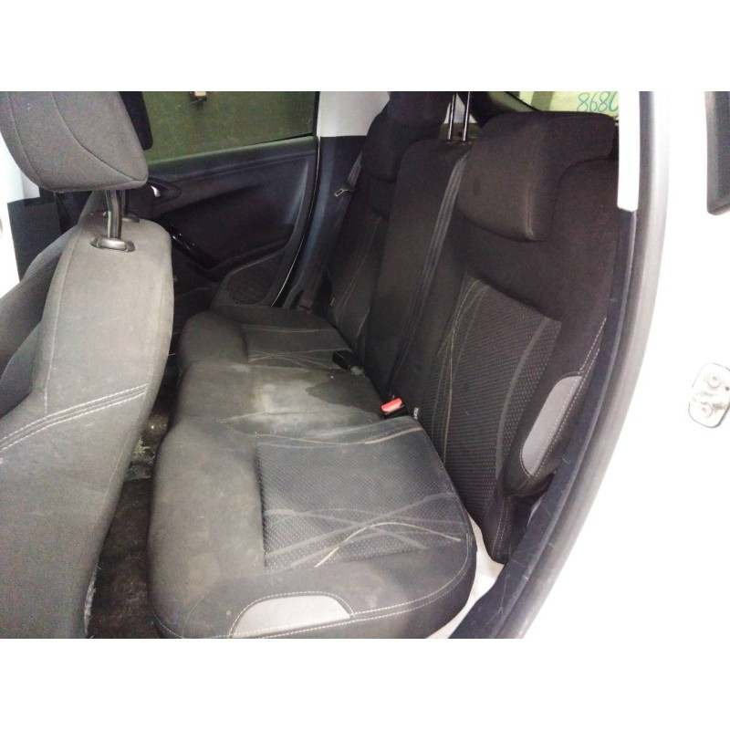 peugeot 208 del año 2013