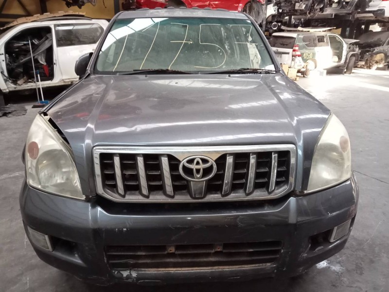 toyota land cruiser (j12) del año 2004