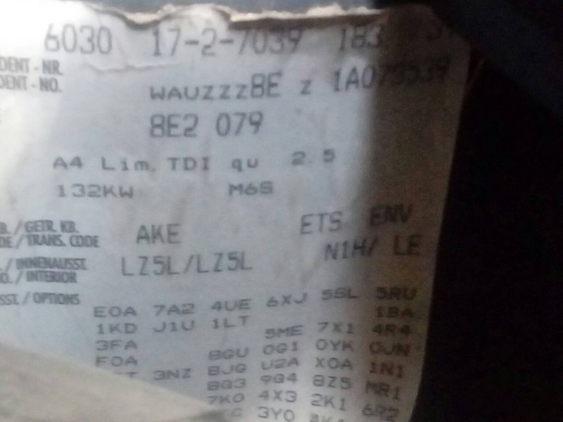 audi a4 berlina (8e) del año 2001