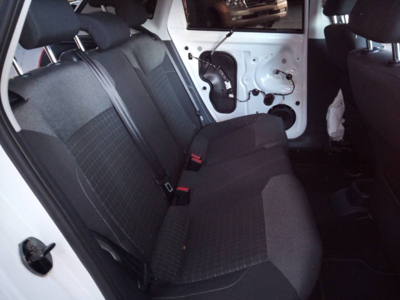 volkswagen polo (6c1) del año 2015