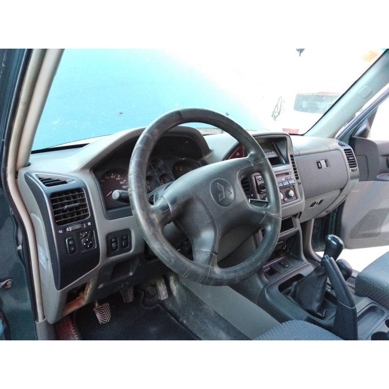 mitsubishi montero (v60/v70) del año 2005