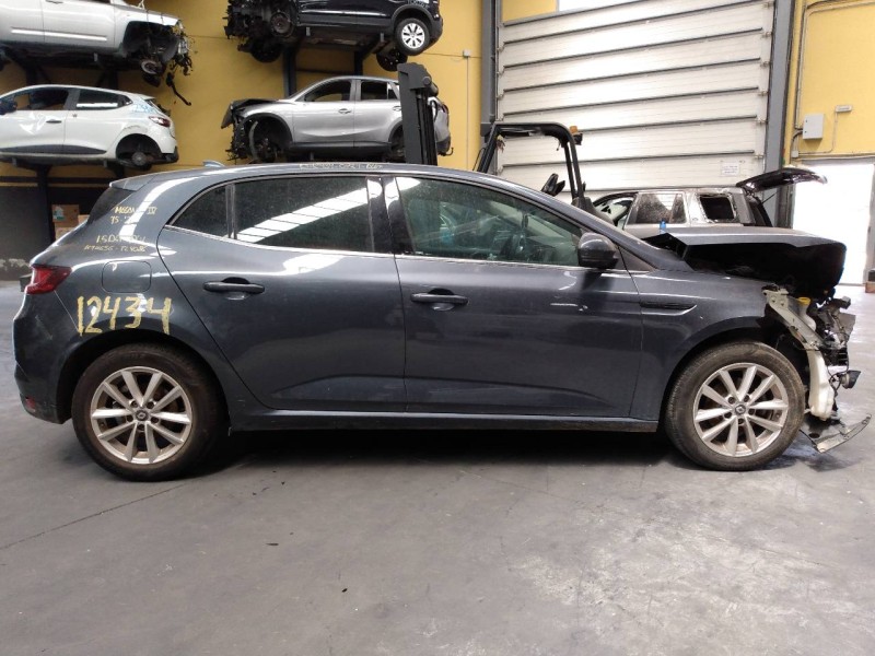 renault megane iv berlina 5p del año 2016