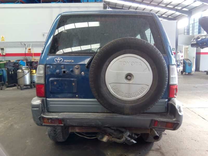 toyota land cruiser (j9) del año 2000