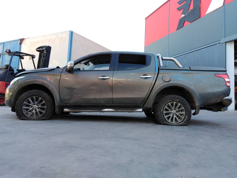 mitsubishi l 200 del año 2015