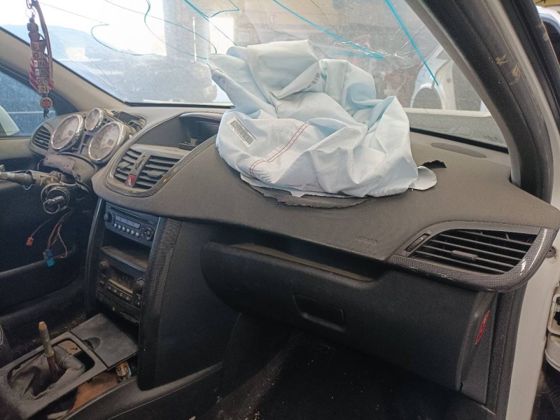 peugeot 207 del año 2007