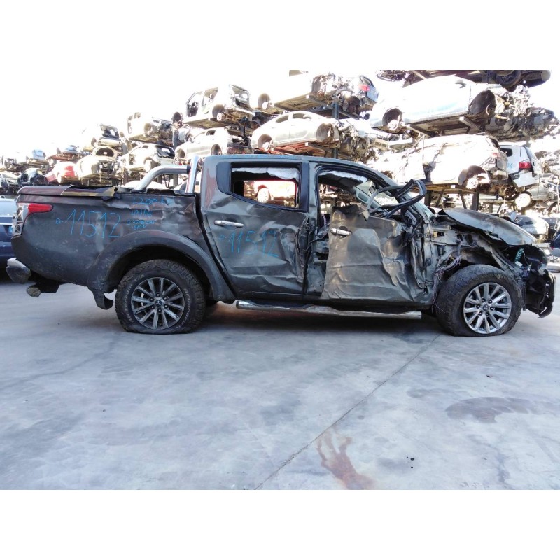 mitsubishi l 200 del año 2015