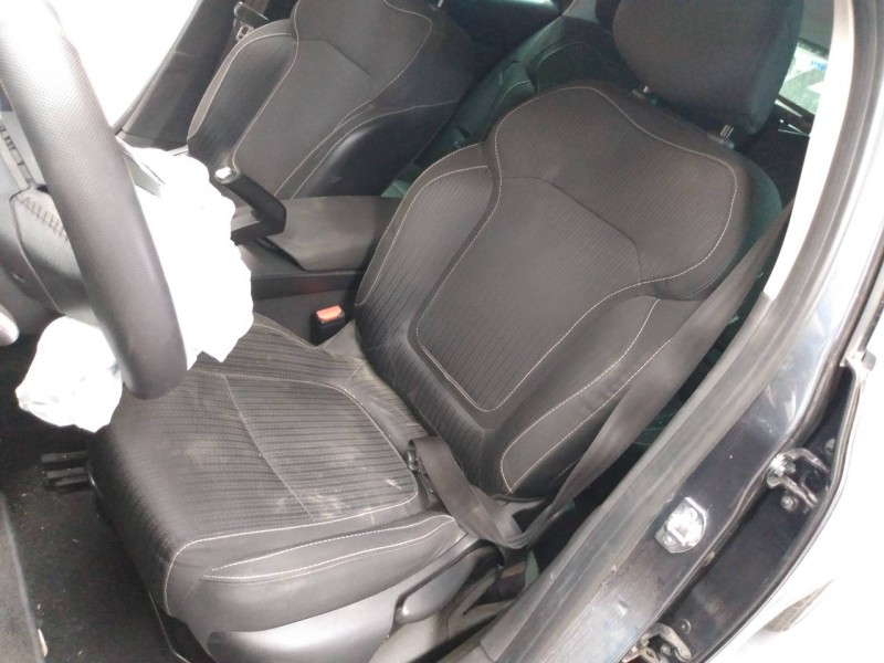 renault megane iv berlina 5p del año 2016