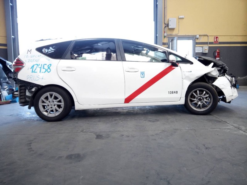 toyota prius+ del año 2021