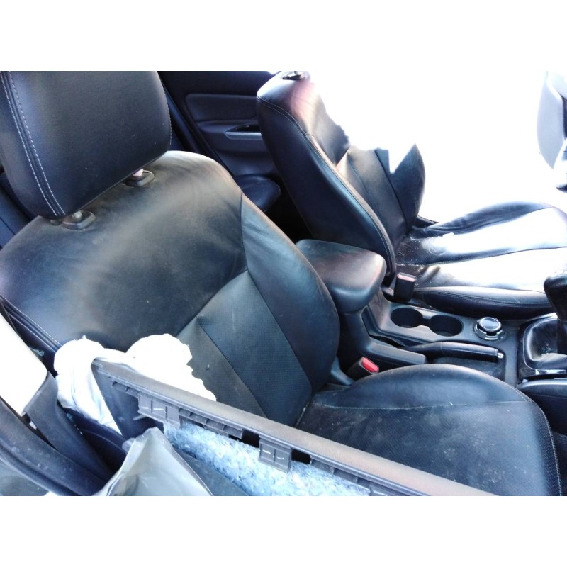 mitsubishi l 200 del año 2015