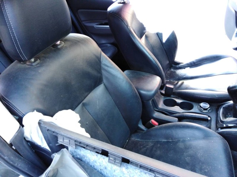 mitsubishi l 200 del año 2015