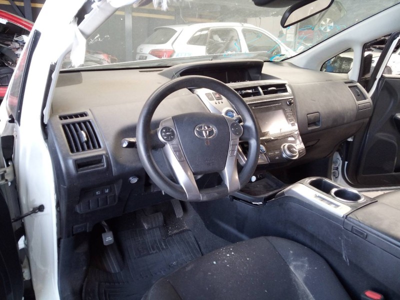 toyota prius+ del año 2021