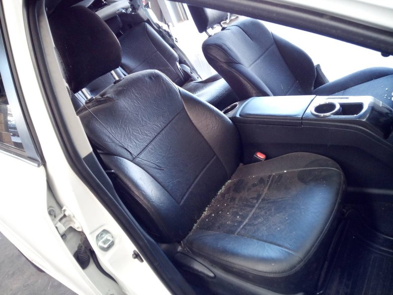 toyota prius+ del año 2021