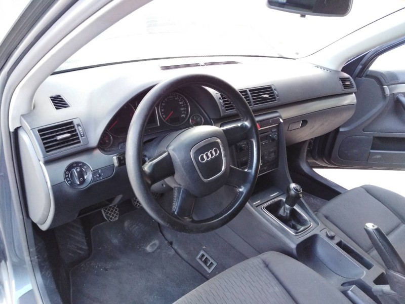 audi a4 berlina (8e) del año 2005
