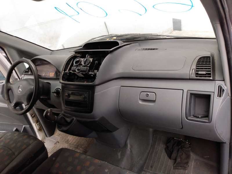 mercedes-benz vito (w639) basic, combi del año 2004