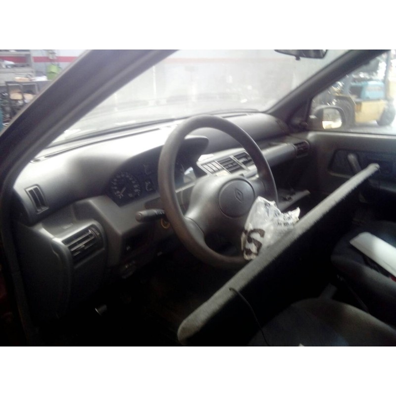 renault clio i phase iii del año 1998