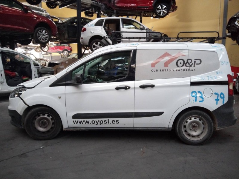 ford transit courier del año 2013
