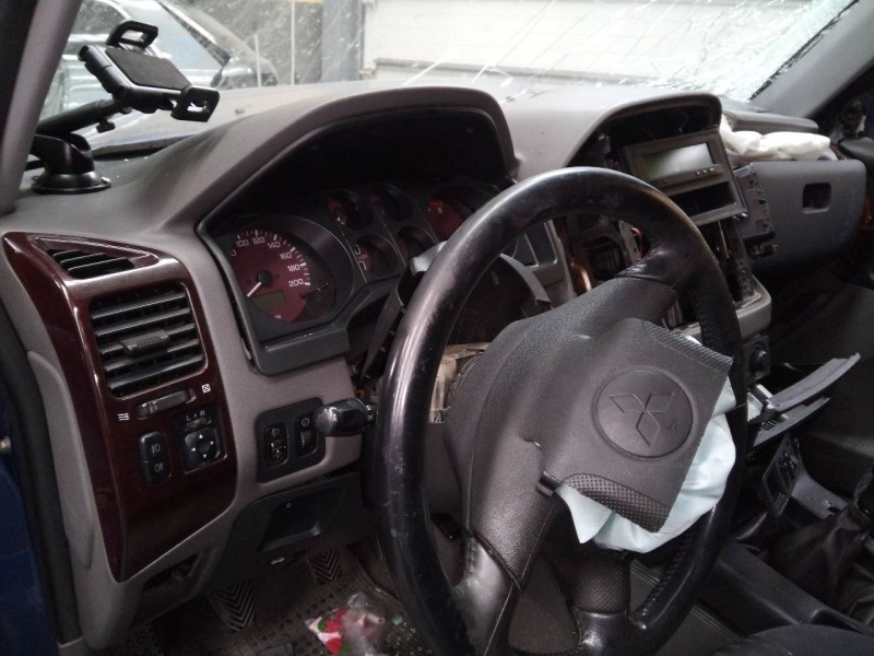 mitsubishi montero (v60/v70) del año 2000