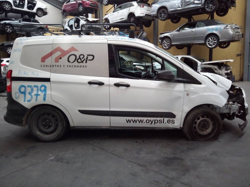 ford transit courier del año 2013