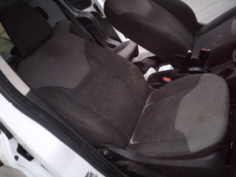 ford transit courier del año 2013