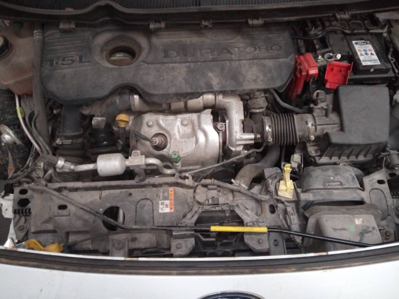 ford transit courier del año 2013