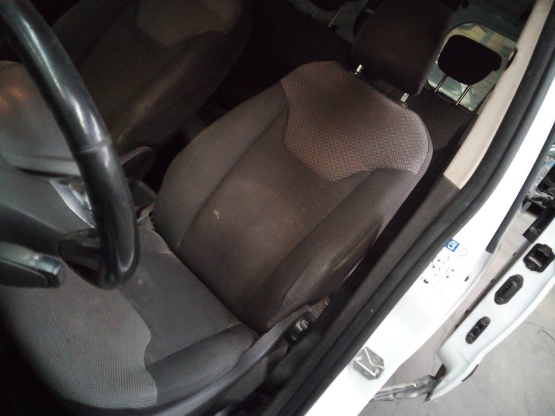 ford transit courier del año 2013