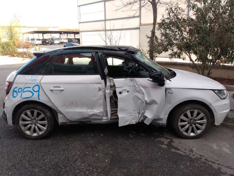 audi a1 sportback (8xf) del año 2015