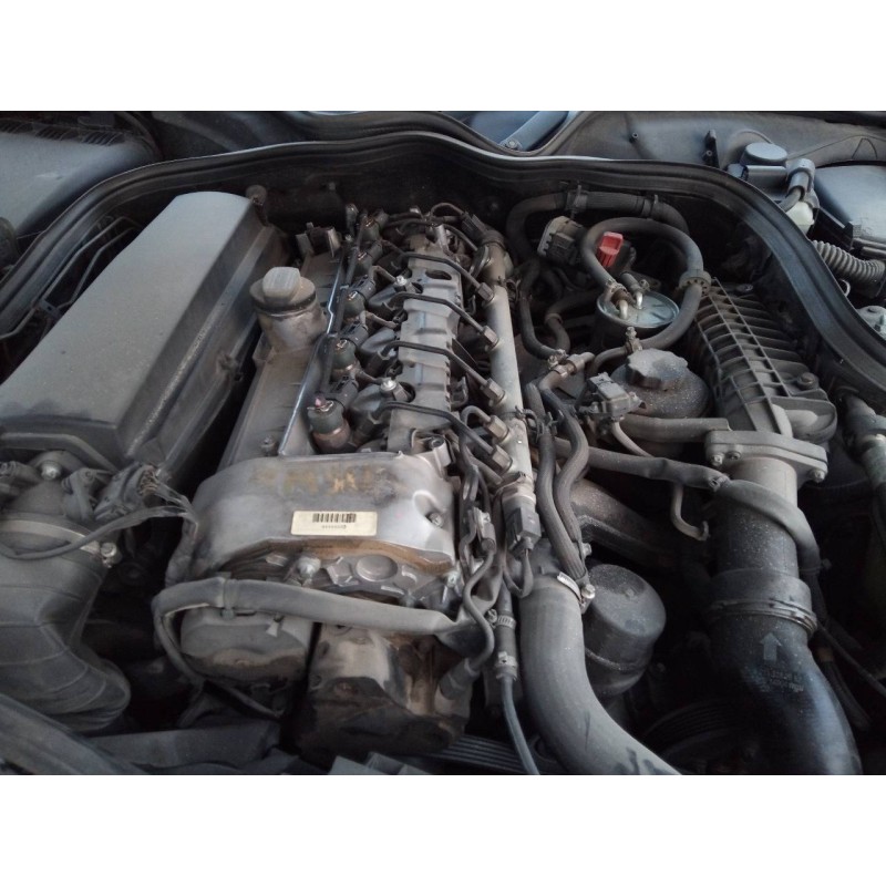 mercedes-benz clase e (w211) berlina del año 2002