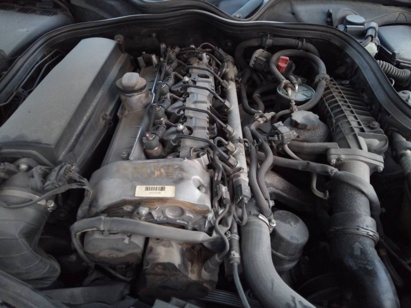 mercedes-benz clase e (w211) berlina del año 2002