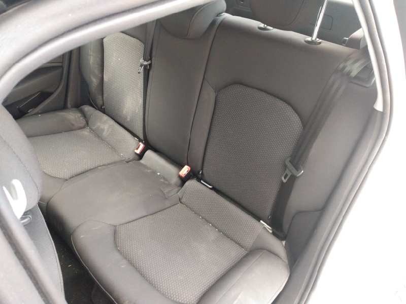 audi a1 sportback (8xf) del año 2015