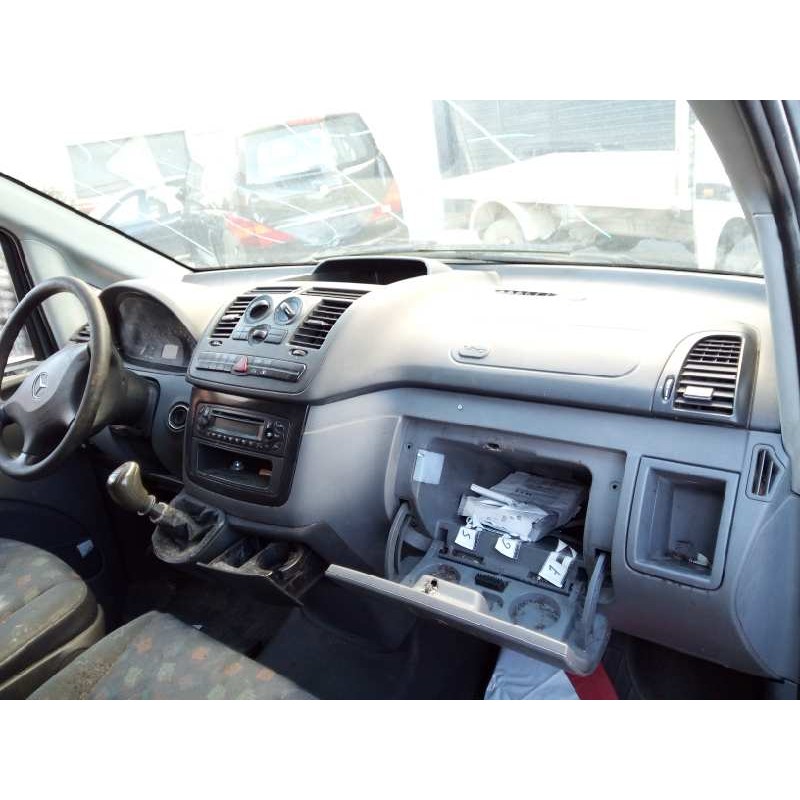 mercedes-benz vito (w639) basic, combi del año 2004