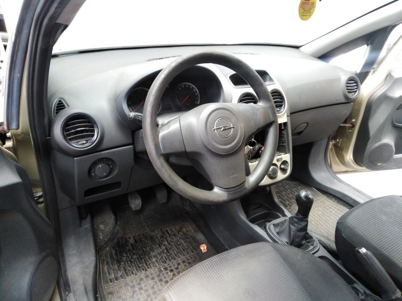 opel corsa d del año 2008