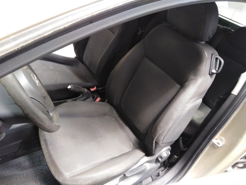 opel corsa d del año 2008