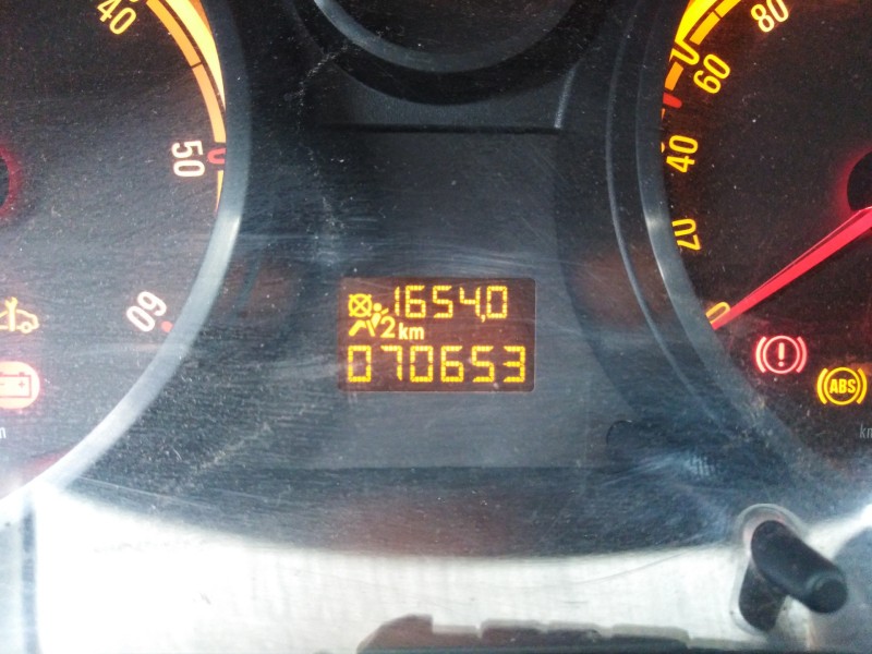 opel corsa d del año 2008