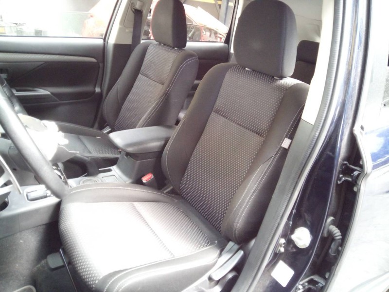 mitsubishi outlander (gf0) del año 2016