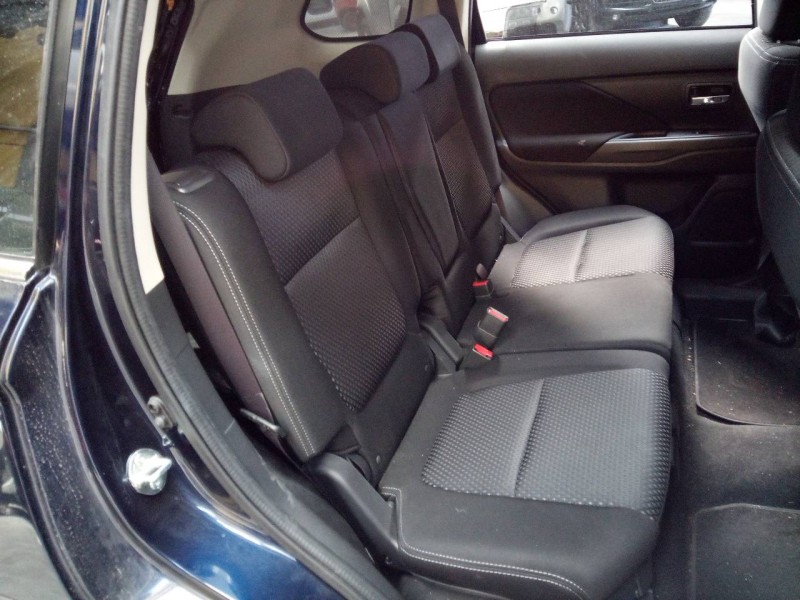 mitsubishi outlander (gf0) del año 2016