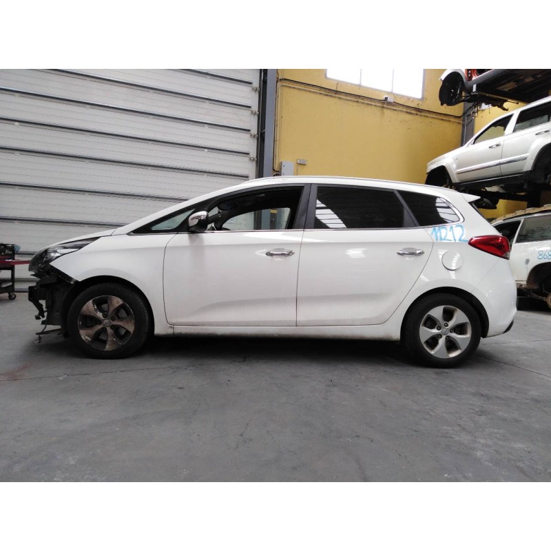 kia carens ( ) del año 2016