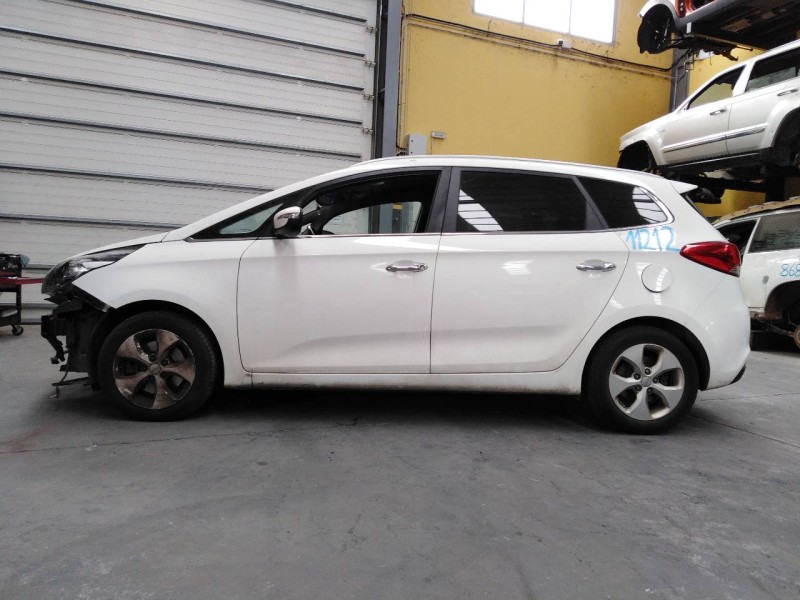 kia carens ( ) del año 2016