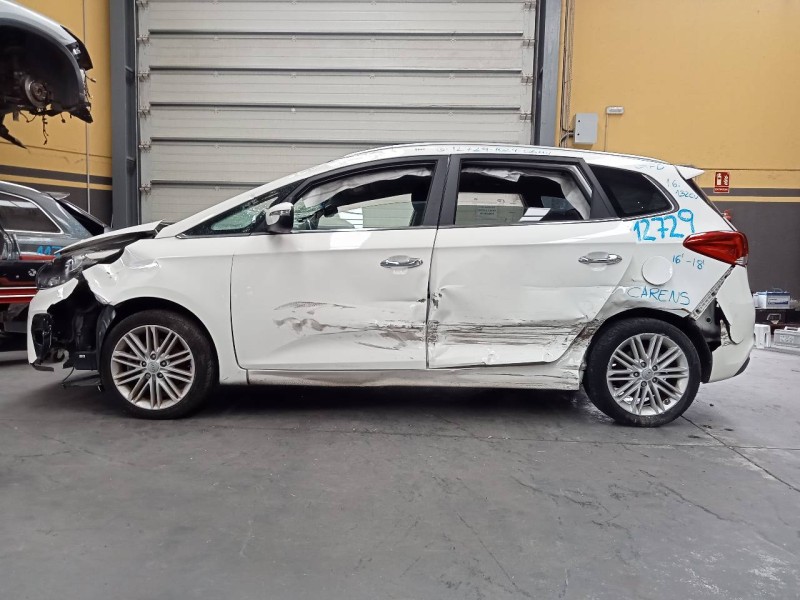 kia carens ( ) del año 2018