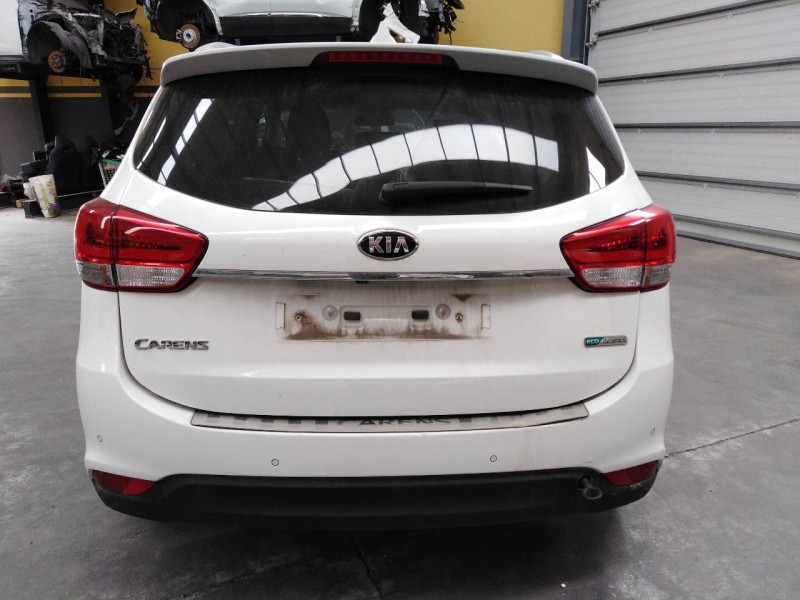 kia carens ( ) del año 2016