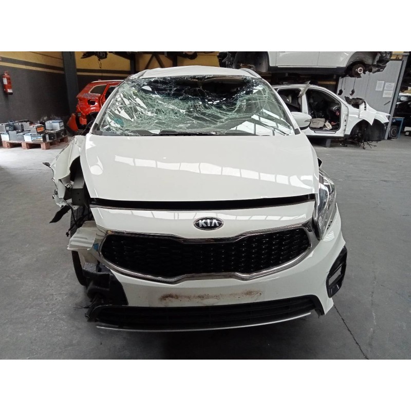 kia carens ( ) del año 2018