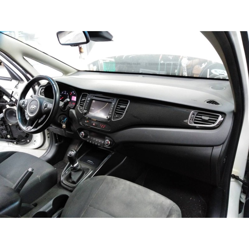 kia carens ( ) del año 2016