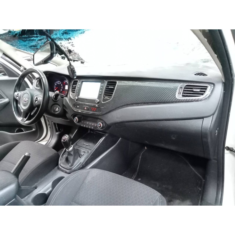 kia carens ( ) del año 2018