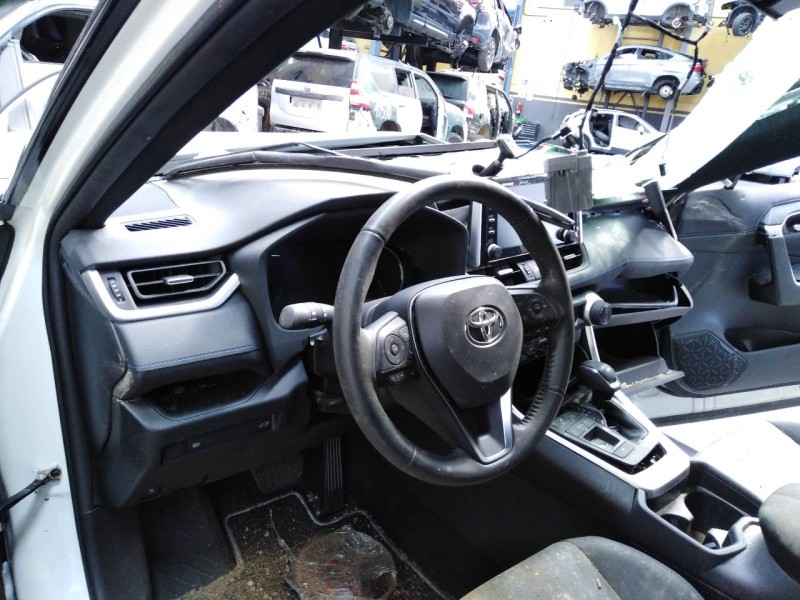 toyota rav4 del año 2021