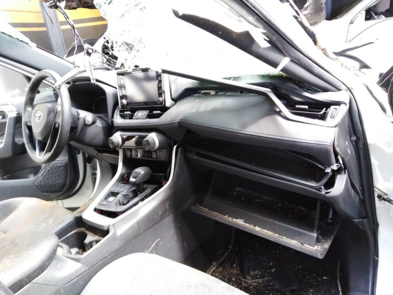 toyota rav4 del año 2021