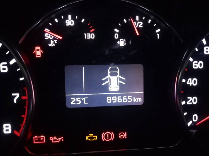 kia carens ( ) del año 2018