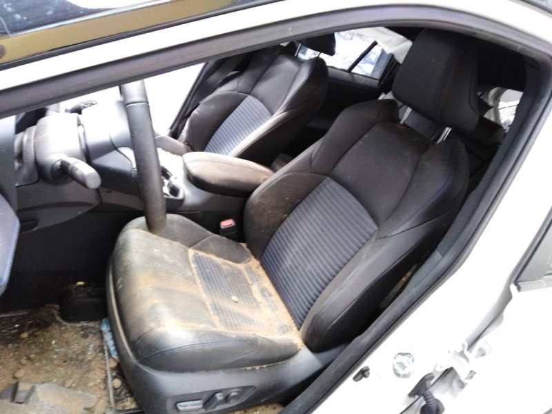 toyota rav4 del año 2021