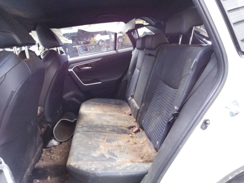 toyota rav4 del año 2021